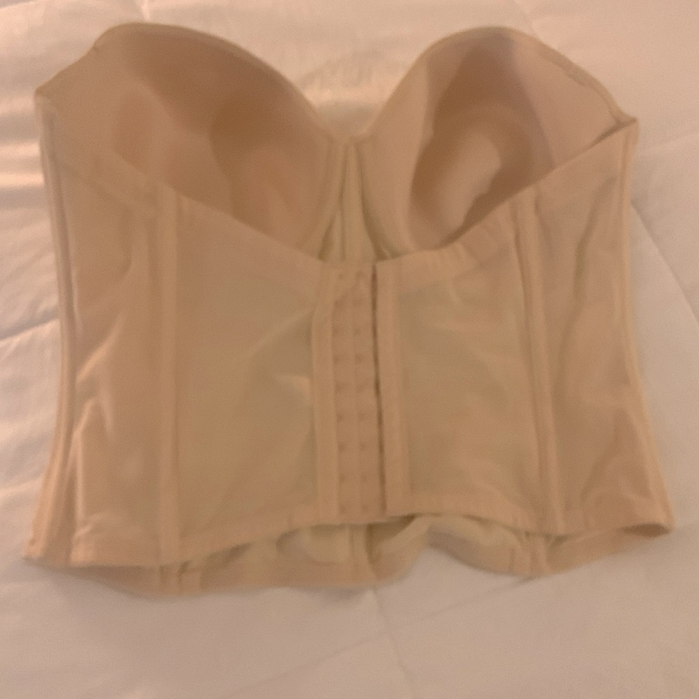 Corset shape bra